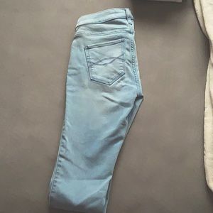 Brand: Abercrombie & fitch